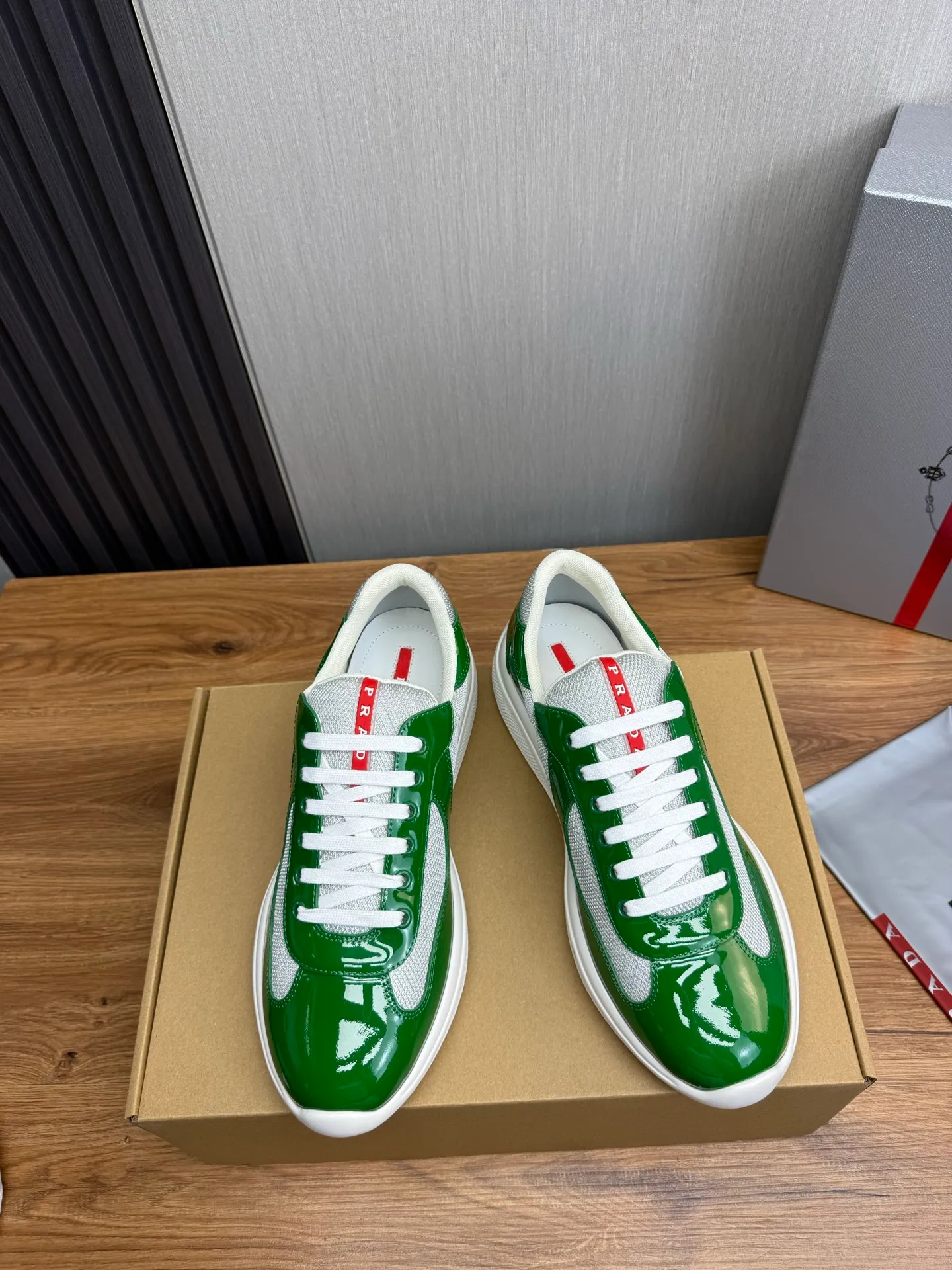 Men's shoes 640💰 [PRADA] Hot selling items🔥Must be recommended every day~~ Official website synchronized, 1:1 high quality shipments✔️ Imported cowhide fabric, rubber material + cowhide lining, original bottom, high-end airplane box packaging🎁 38-45 (38.45 custom-made, non-returnable)